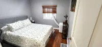 Cozy second floor unit in the heart of Downtown Charlevoix, 1BR / 1BA sleeps 4