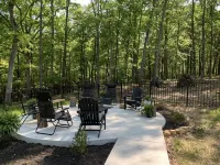 Beautiful New Home at Kentucky Lake with Community Pool! Close to Murray State! - 泳池