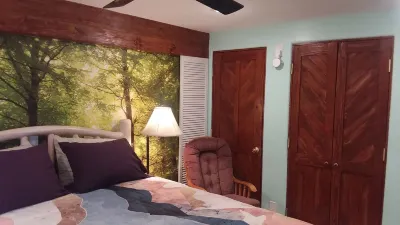 Sedona Spirit in the Heart of Uptown Hotels in Uptown