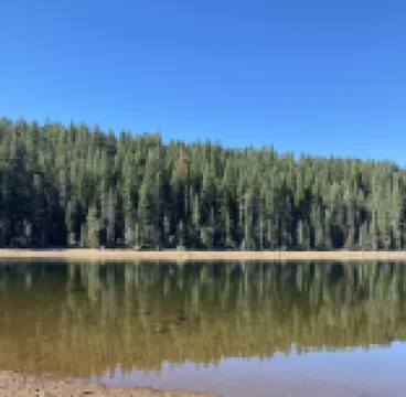 Upscale Mountain Retreat • 9 Miles to Lassen National Park • EV Charging