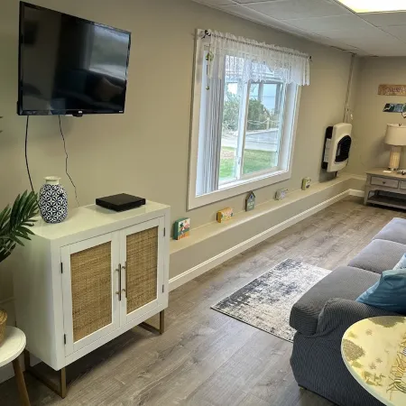 Beach Lovers Paradise!  Cozy 3 bedroom home steps from the beach.