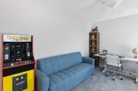 5 Bedroom New House in the CREST