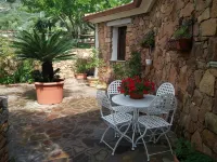 Aquamarine villa with garden and wifi Hotels near Parco pubblico con giochi per i bambini