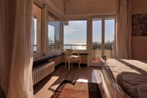 Villa with sea wiew,  spa, air conditioning, elevator