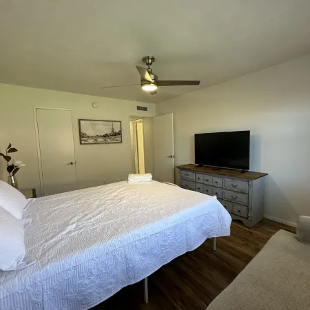Cozy 3-bedroom house with WiFi and AC in enjoyable Allen no chores