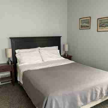 Minutes from anywhere Rooms