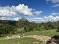 Eco-luxe studio and amazing Glasshouse Mountains views.