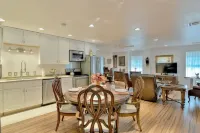Vintage / antique 1200 sq. ft. interior loft & parking