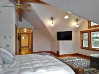 Large Craftsman style farmhouse near Bozeman and Big Sky, MT, and hot springs!!!