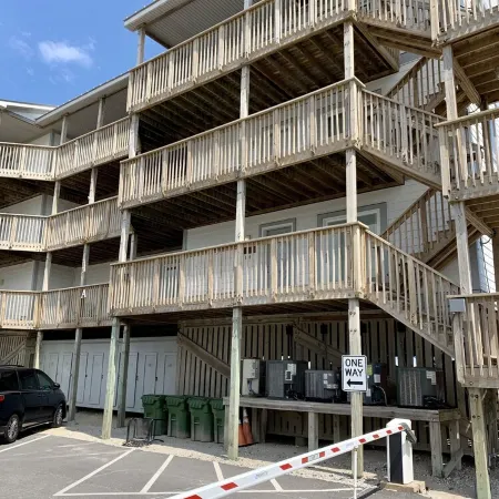 Newly Renovated- Oceanfront Condo Queen’s Grant - WiFi, Pool, Boat Ramp & Dock
