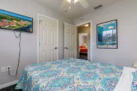 Old Homosassa Waterfront Luxury Living w/boat slip, private ramp and sleeps 10