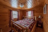 Cozy Vacation Getaway and Hunter's Paradise