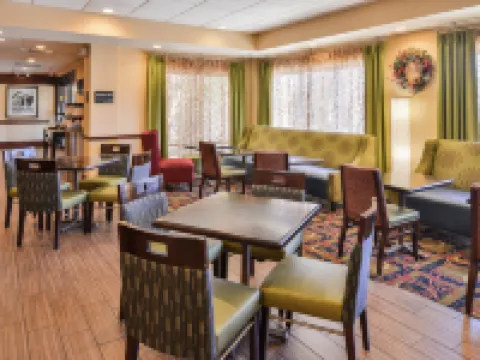 Hampton Inn Waynesboro/Stuarts Draft Hotels in Augusta County