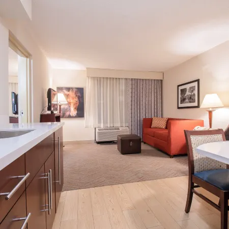 Hampton Inn & Suites Williamsburg-Richmond Road