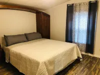 RECENTLY UPDATED Lake Texoma Private Acreage! Sleeps 8. Pet Friendly. 3 acres.