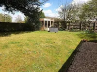 Romantic Forest Cottage with private garden, dog friendly, forest views from bed