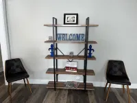 Charming renovated 3-bedroom house walking distance to downtown Elizabethtown. Hotels in Hardin County