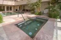 Beach Front Condo Two Pools and Hot Tub!