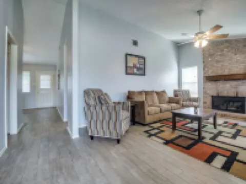 Cozy Accommodation In Quiet Neighborhood; Walk To Downtown Frisco,Toyota Stadium