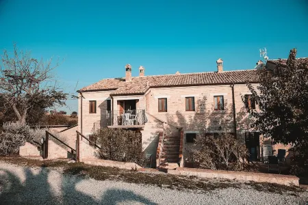 5 minutes from the sea, panoramic terrace. the pomegranate borgocasalcristiana Отели рядом с достопримечательностью «MITI - Museo dell'Innovazione e della Tecnica Industriale»