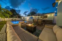Dip n' Sip Oasis: Heated pool, close to the beach & Atlantic ave!
