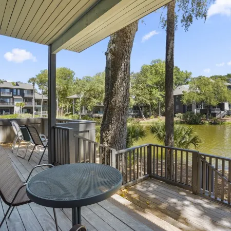 Close to the Beach- Golf View, 18th Green, Turtle Point