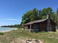 密歇根州質樸地道原木小屋