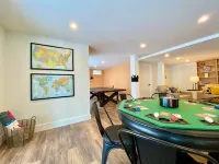 Designer Beachfront Chalet w/ Theater, Arcade & Beach Firepit Near Schoodic