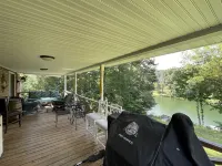 Caney Fork River Cottage. Sparta, TN. Fall Creek Falls, Kayaking, Fishing, Relax