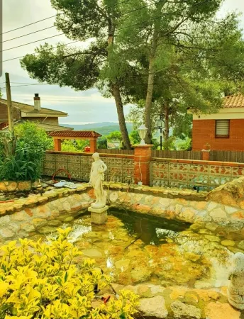 Vista al Mar, Piscina y Paz: tu Escape Perfecto en Esta Casa Rural Única Отели в г. Веспелья-де-Гайя