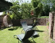 The Hayloft - Warm, romantic and relaxing with wood-burning stove. Dogs welcome
