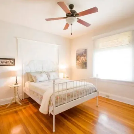 Entire Home in the PERFECT Location! UC & Downtown