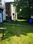 Beautiful Large 1 kingsized bed fully furnished apartment.