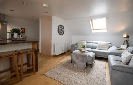 'Fisherman's Cottage' Scandi Style beach front location in the heart of Arbroath