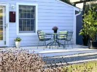Honey House—beautiful detached Modern loft near UVA, Downtown and Monticello