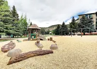 Lac d’Avon Chalet/HOTTUB/FREE SKI SHUTTLE BC&VAIL