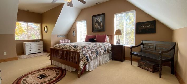 Luxurious Cabin with Stunning Mountain Views and Outdoor Fireplace in Sky Valley Hotels in Rabun County