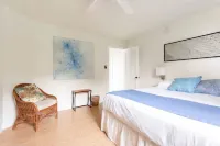 OCEANFRONT DUPLEX, with POOL, SAUNA and steps from BEACH