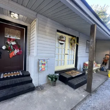 Newly renovated home located within walking distance of Lake Fayetteville & Park