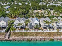 ★Remodeled tropical delight townhome★private plunge pool close to fun activities Hotels in Duck Key