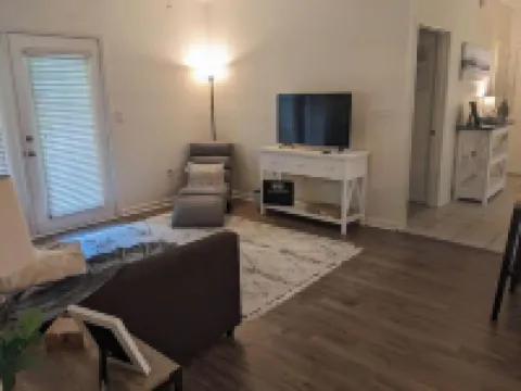 AUsome Auburn Condo 2b/2b