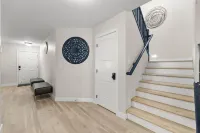 Your home away from home...recently renovated, sleeps 9-10!