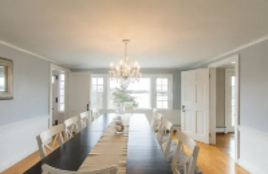 Waterfront Chatham Village, Short Walk to Town & Lighthouse Beach