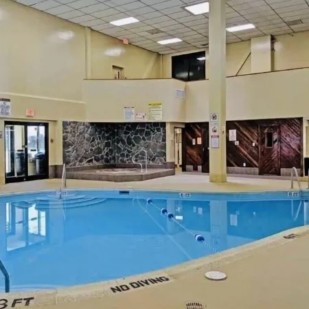 Experience Mountain Bliss: Cozy Condo w Resort Amenities in Beech Mountain, NC!