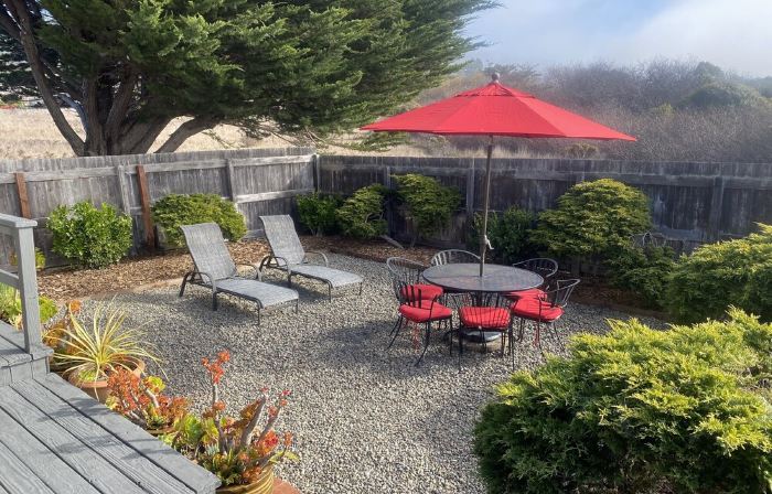 Ocean Views. Long Stay Discount. Short Walk to Shell Beach, Dog Friendly.