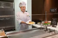 Embassy Suites by Hilton San Francisco Airport Waterfront - breakfast