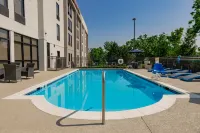 Hampton Inn Winchester N/Conference Center - Pools