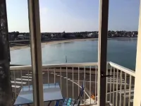 Apartment feet in the water in Erquy breathtaking sea views!