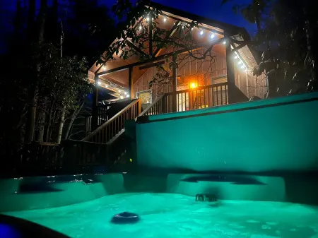 Hiawassee Cabin/Hot Tub/Creekside/Pet Friendly