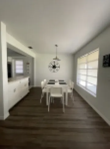 Newly Remodeled Lakefront Vacation Home on the Chain of Lakes in Winter Haven